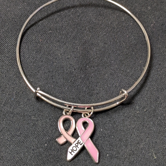 Breast cancer awareness expandable bracelet - Picture 1 of 1